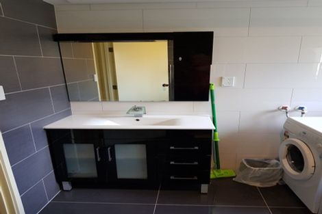 Photo of property in 1/7 Northwick Place, Hillcrest, Auckland, 0627