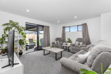 Photo of property in 12 Guthrie Street, Lake Hawea, 9382