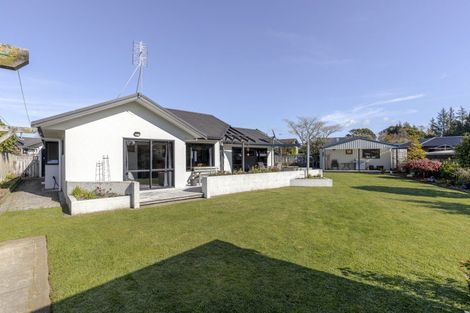 Photo of property in 20 Kowhai Street, Strandon, New Plymouth, 4312