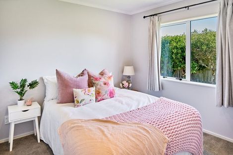 Photo of property in 29 Paparoa Crescent, Aotea, Porirua, 5024