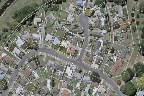 Photo of property in 32a Lipscombe Crescent, Havelock North, 4130