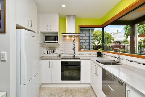 Photo of property in 5 Winters Road, Redwood, Christchurch, 8051