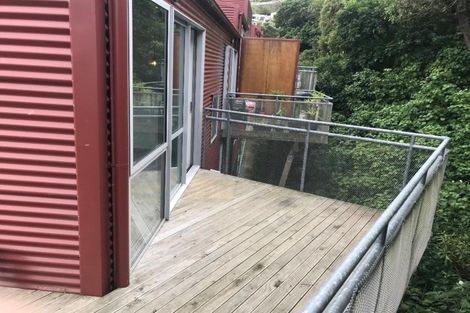 Photo of property in 17/2 Onslow Road, Khandallah, Wellington, 6035