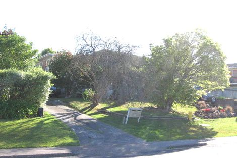 Photo of property in 2/29 Sealy Road, Torbay, Auckland, 0630