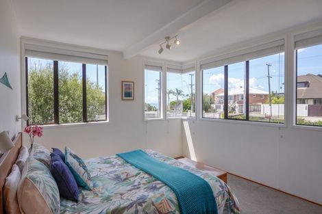 Photo of property in 98 Bleakhouse Road, Howick, Auckland, 2014