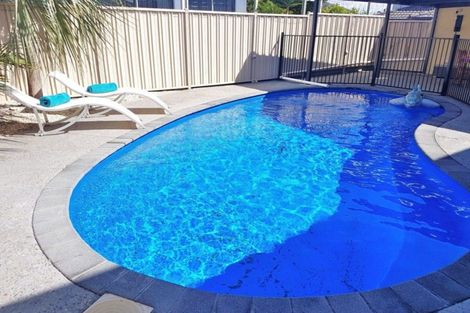 Photo of property in 116 Barbados Way, One Tree Point, 0118