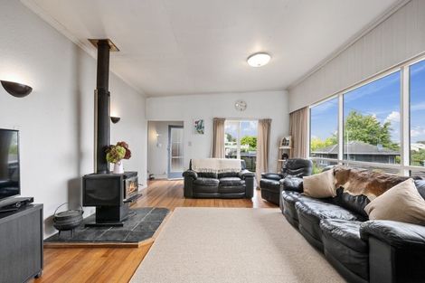 Photo of property in 10 Sunset Street, Hilltop, Taupo, 3330