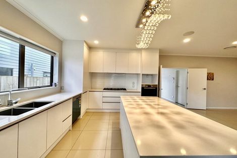 Photo of property in 12 Kilcadden Drive, Flat Bush, Auckland, 2019