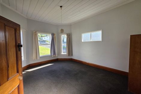 Photo of property in 43 Lorna Street, Lynmouth, New Plymouth, 4310