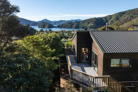 Photo of property in 29 Manuka Drive, Ngakuta Bay, Picton, 7281