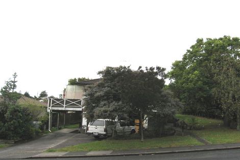 Photo of property in 23 Meadowood Drive, Unsworth Heights, Auckland, 0632