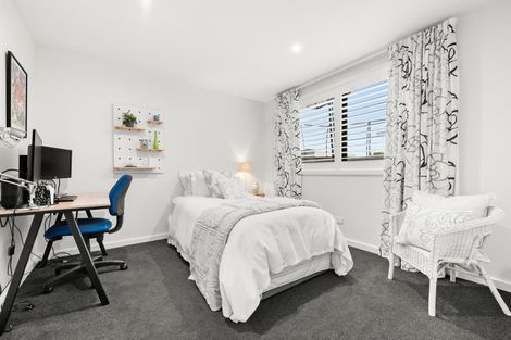 Photo of property in 16 Cuba Street, Petone, Lower Hutt, 5012