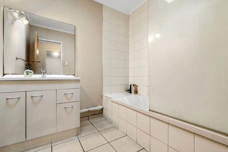 Photo of property in 32unit Malfroy Road, Victoria, Rotorua, 3010