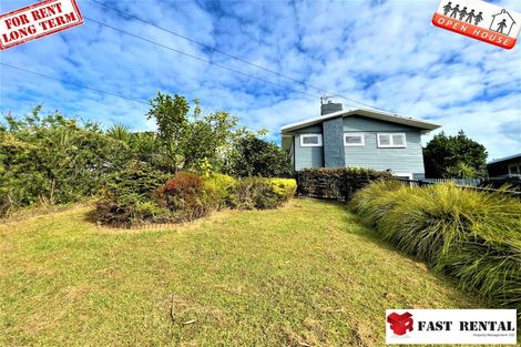 Photo of property in 2/46 Tree View Avenue, Glenfield, Auckland, 0629