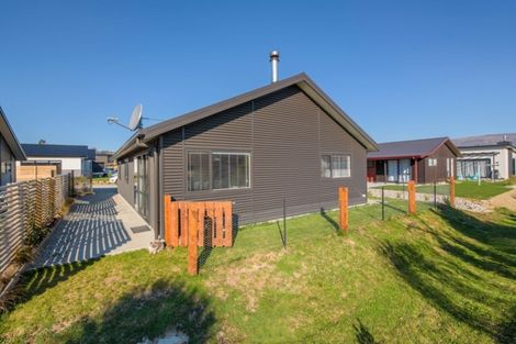Photo of property in 11 Kapuka Lane, Wanaka, 9305