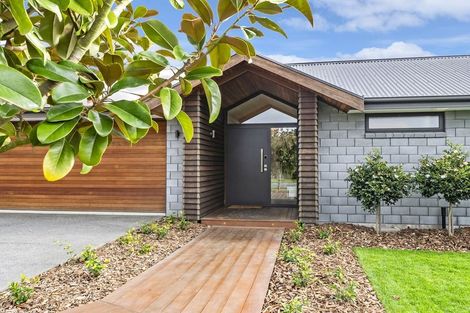 Photo of property in 5 Simms Lane, West Melton, 7618