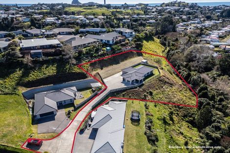 Photo of property in 10 Mangaotuku Lane, Whalers Gate, New Plymouth, 4310