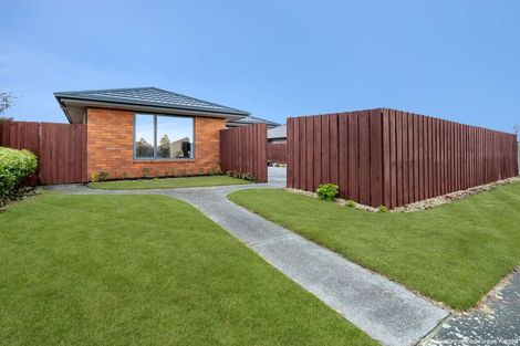 Photo of property in 8 Skipness Lane, Broomfield, Christchurch, 8042