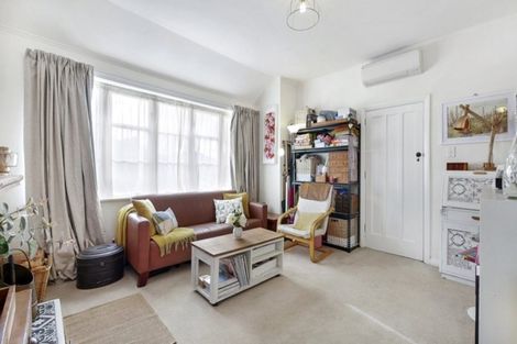 Photo of property in 202 Lyttelton Street, Spreydon, Christchurch, 8024