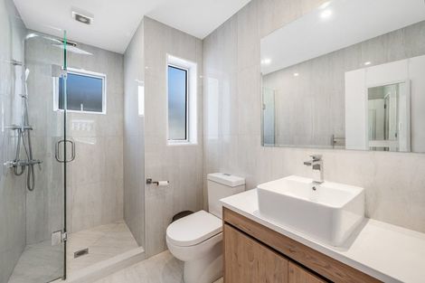Photo of property in 37a Rollerson Street, Papakura, 2110