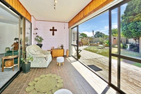 Photo of property in 2 Randell Place, Te Puke, 3119