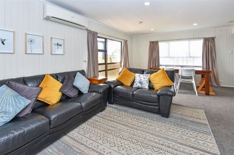 Photo of property in 17 Mellsop Avenue, Waiuku, 2123