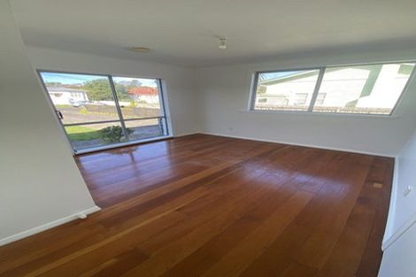 Photo of property in 20 Craigbank Avenue, New Lynn, Auckland, 0600