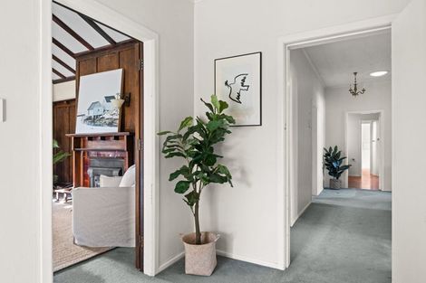 Photo of property in 112 Davis Street, Saint Leonards, Hastings, 4120