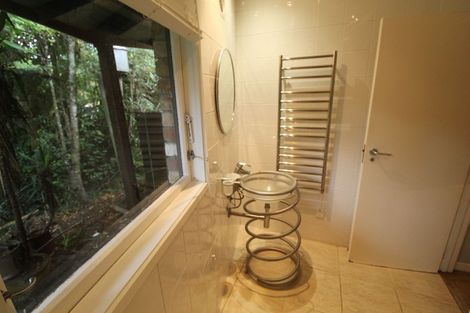 Photo of property in 539 South Titirangi Road, Titirangi, Auckland, 0604