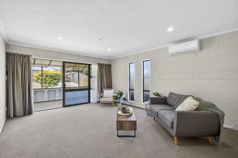 Photo of property in 5a Tahurangi Place, Spotswood, New Plymouth, 4310