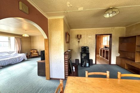 Photo of property in 94 Clyde Street, Balclutha, 9230