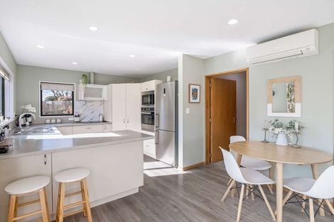 Photo of property in 4 Chesterfield Mews, Russley, Christchurch, 8042