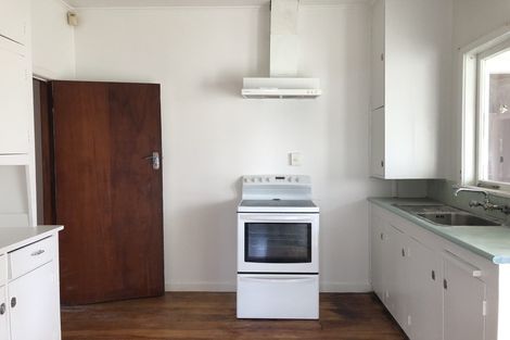 Photo of property in 30 Ponderosa Drive, Oteha, Auckland, 0632