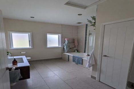 Photo of property in 50 Hollis Road, Paraparaumu Beach, Paraparaumu, 5032