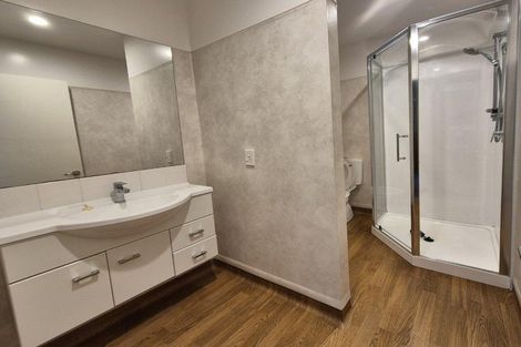 Photo of property in 15 Athol Terrace, Upper Riccarton, Christchurch, 8041