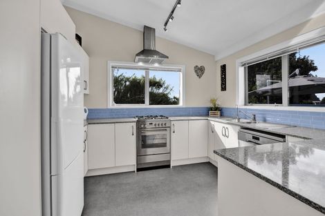 Photo of property in 14 Culzean Grove, Bell Block, New Plymouth, 4312