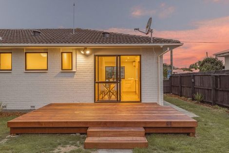 Photo of property in 2/22 Marine Parade, North New Brighton, Christchurch, 8083