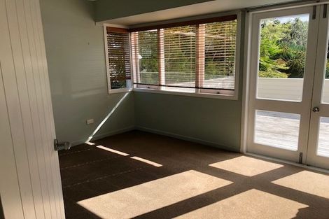 Photo of property in 5 Ringwood Street, Torbay, Auckland, 0630