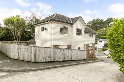 Photo of property in 16u3 Black Rock Road, Newlands, Wellington, 6037