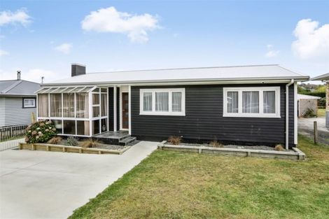 Photo of property in 22 Russell Avenue, Pukekohe, 2120