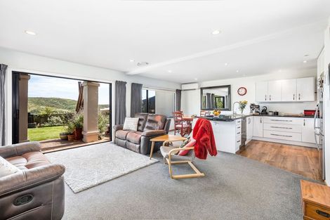 Photo of property in 8 Paremata Drive, Paremata, Porirua, 5024