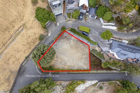 Photo of property in 4 The Brae, Mount Pleasant, Christchurch, 8081
