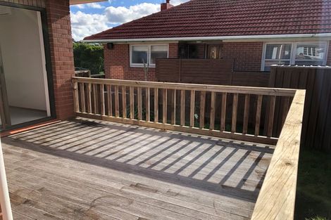 Photo of property in 28a Renata Crescent, Te Atatu Peninsula, Auckland, 0610