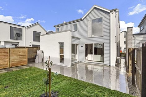 Photo of property in 9 Peihana Road, Hobsonville, Auckland, 0616