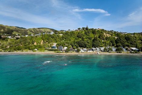 Photo of property in 5 Ocean Parade, Pukerua Bay, 5026