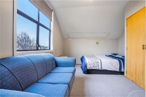 Photo of property in 37 Anne Street, Winton, 9720