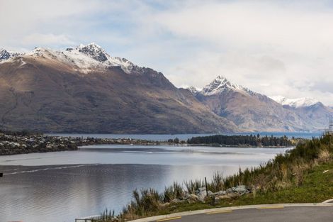 Photo of property in 2 Lynch Lane, Queenstown Hill, 9300