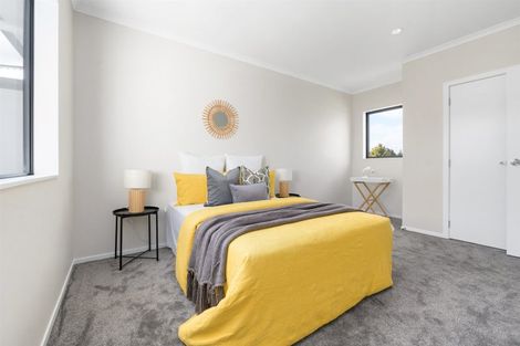 Photo of property in 137u2 Avalon Drive, Nawton, Hamilton, 3200