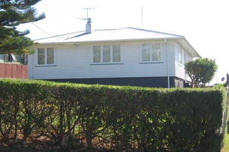 Photo of property in 6 Rickards Place, New Lynn, Auckland, 0600