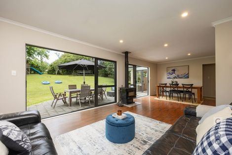 Photo of property in 9 Buttercup Place, Waimauku, 0812